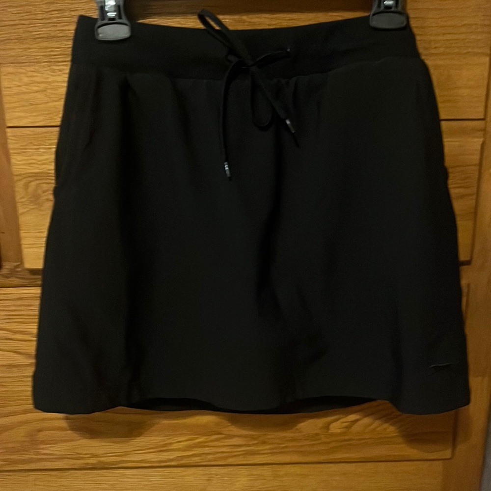 Black golf skort